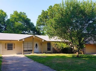 307 Linkview Dr, Duncanville, TX 75137