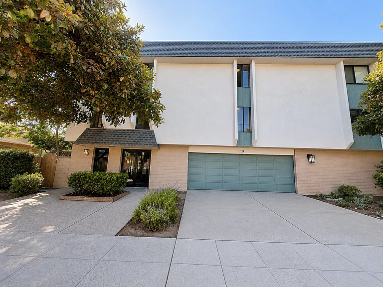 19 Claremont Ave #10 — Photo 12