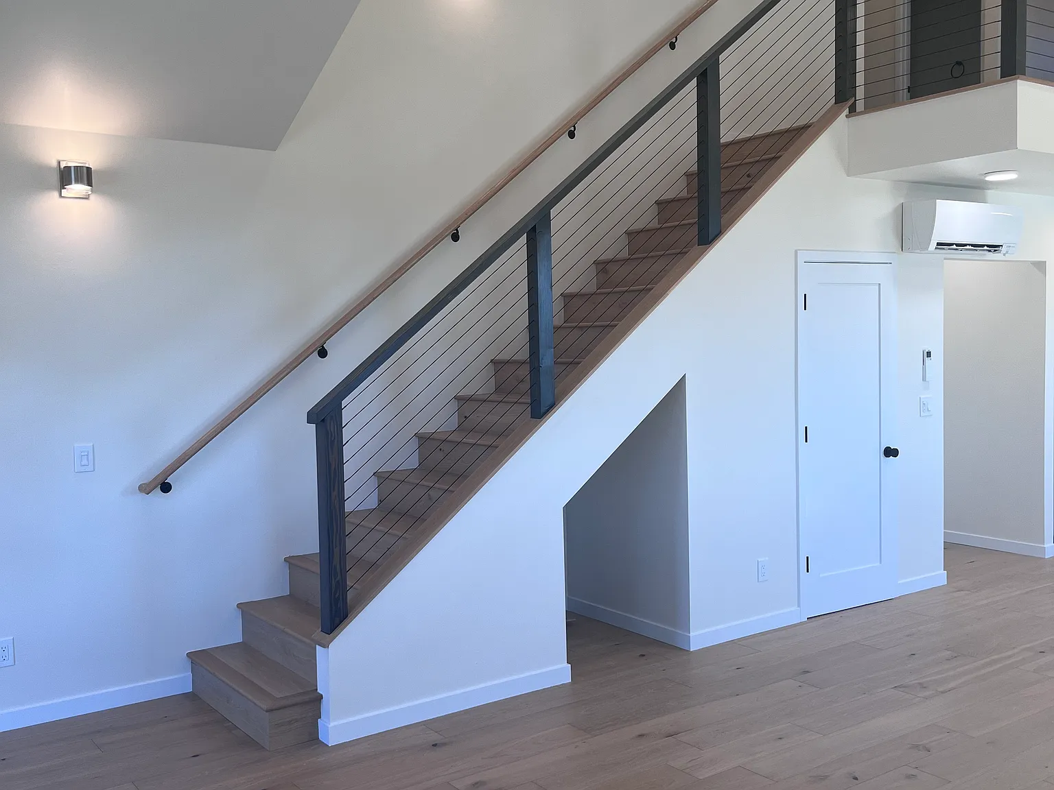 3 bed, 2.5 bath, 1831 sqft, $3,400 — Photo 4