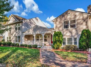 8110 Spruce St, Manassas, VA 20111