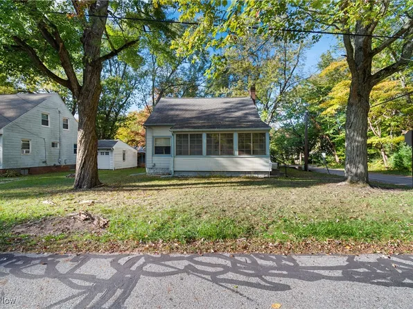 1985 Walton Rd, Kent, OH 44240