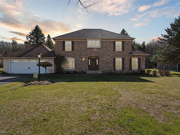 2nd image of 2712 Gingertree Dr