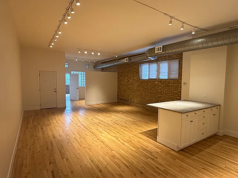 Living Room/Dining Area