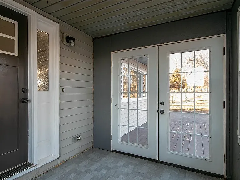 6863 Anderson Ave — Photo 21