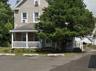 347 Hawkins Ave, Ronkonkoma, NY 11779