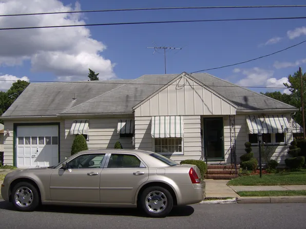 3 S 10th St, Millville, NJ 08332