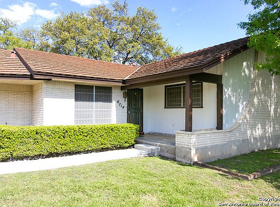 3rd image of 6714 Alan Hale St