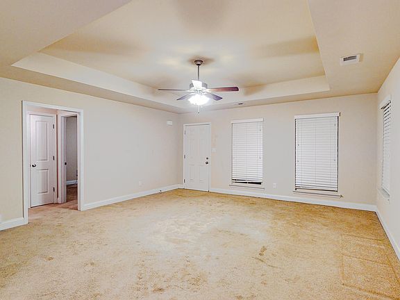 4th image of 2911 N Hartland Dr