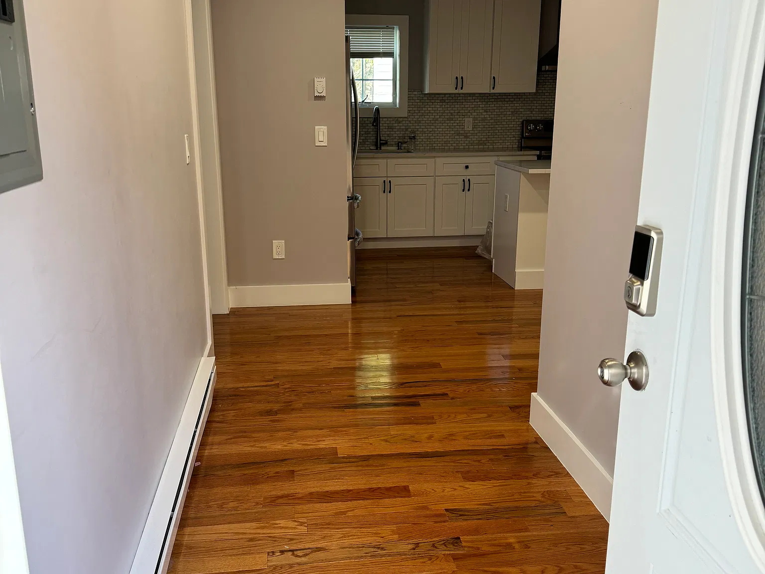 2 bed, 1.5 bath, 1150 sqft, $1,900 — Photo 2