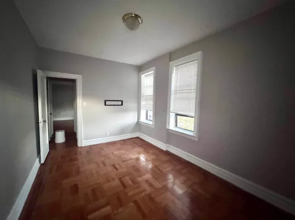 57 Avenue O image 6 of 7