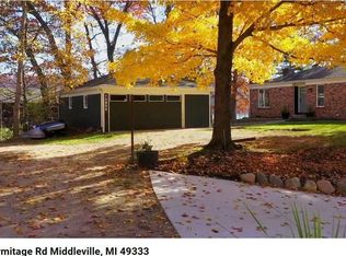 10804 Hermitage Pointe Rd, Middleville, MI 49333