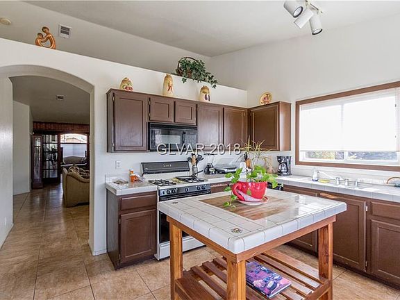3rd image of 2301 Monterey Pine Dr