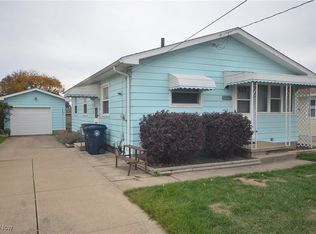 636 Woodstock Rd, Akron, OH 44312