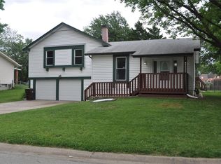 31 Ann Dr, Saint Peters, MO