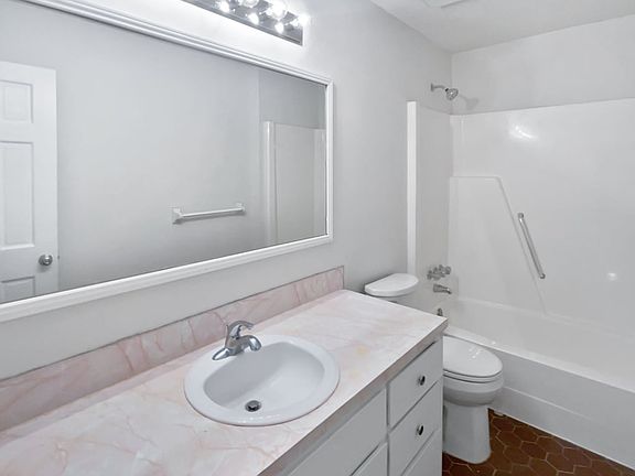 2nd image of 108 Evance Ct #4
