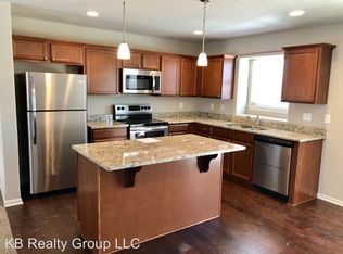 620 Laurus Dr, Raymore, MO 64083