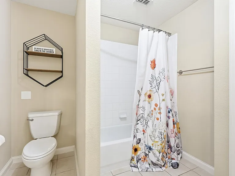 841 Wind Brook Ln — Photo 34