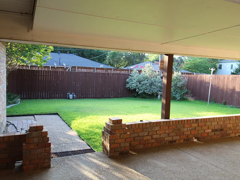 10146 Coveridge Dr — Photo 28