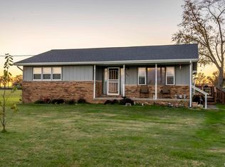 460 Barton Trail Rd, Eldorado, IL 62930