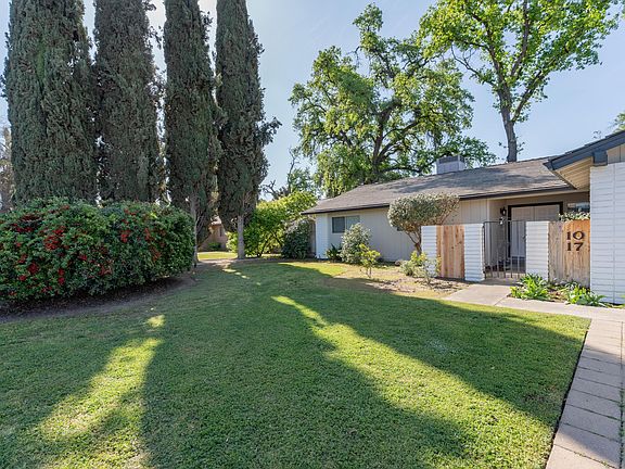 3rd image of 1017 W Walnut Avenue