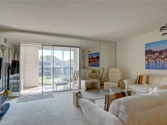 4th image of 250 S Hollybrook Terrace #306