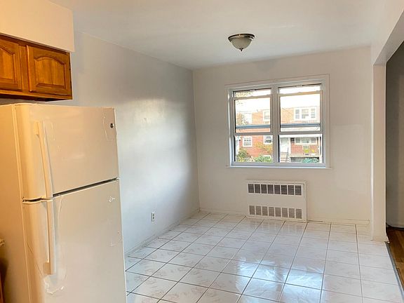 4th image of 61-46 219th St Floor 2