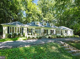 1042 Brook Valley Ln, Mc Lean, VA 22102