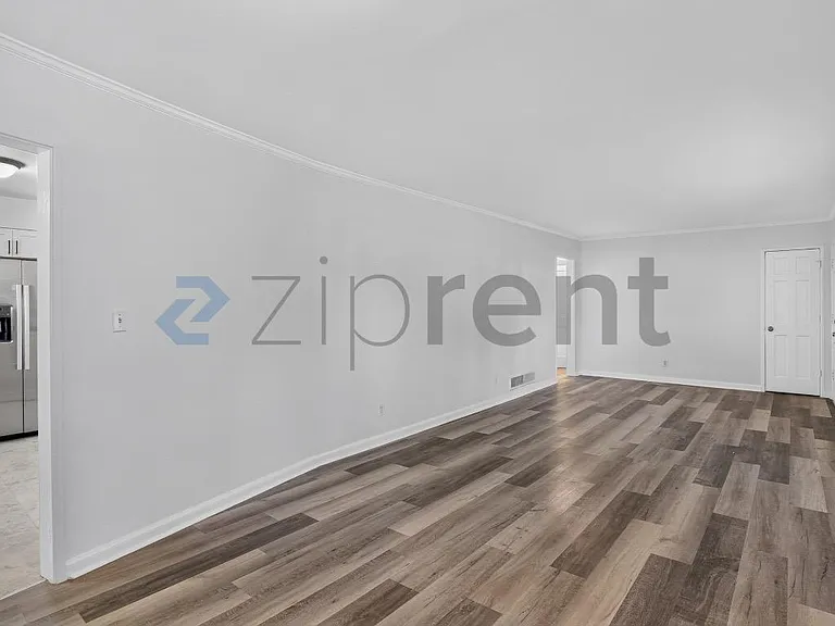 2915 Cascade Rd SW — Photo 7