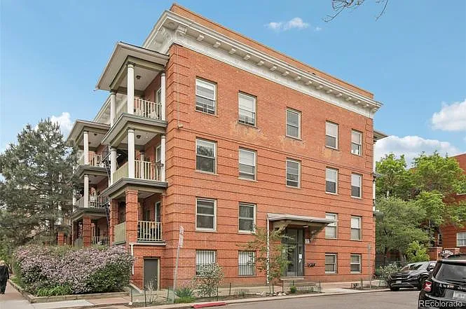 1376 N Pearl St #109-1 — Photo 19