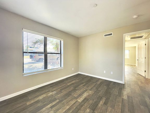 5th image of 339 N Rush St APT 101