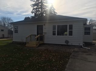1906 Lorraine Ave, Waterloo, IA 50702