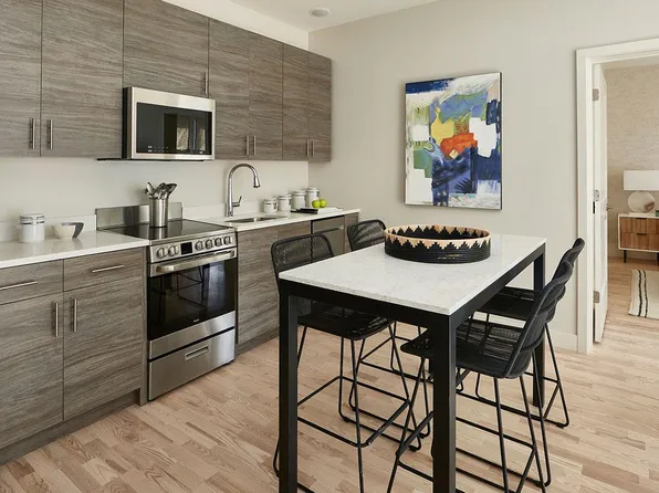 1046 Broadway image 1 of 9