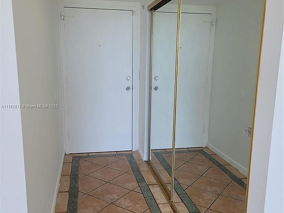 4th image of 2350 NE 135th St APT 1201