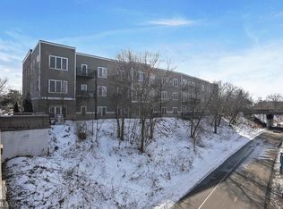 2850 Cedar Ave S UNIT 206, Minneapolis, MN 55407
