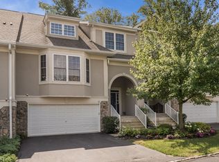 27 Henning Ter, Denville, NJ 07834