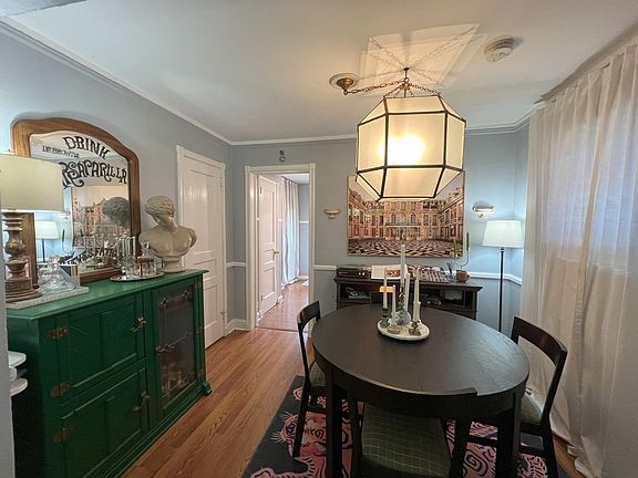 3rd image of 2551 & 2547 Olive St #2551