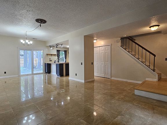 3rd image of 1520 Bridle Creek Blvd