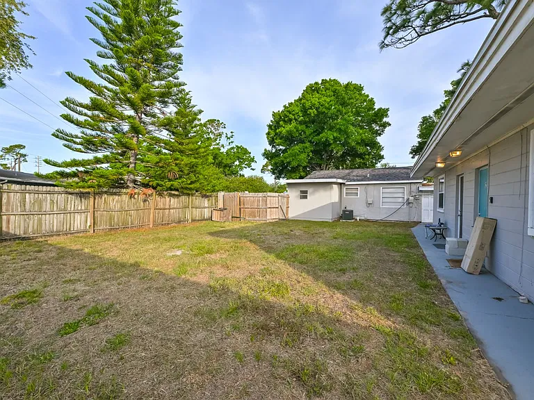 1956 McMullen Rd #2 — Photo 4