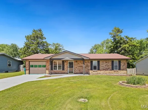 121 Mervin St, Sullivan, MO 63080