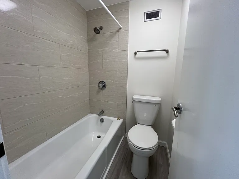 700 Richards St #1403 — Photo 9