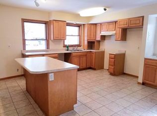 6765 N 54th St, Milwaukee, WI 53223