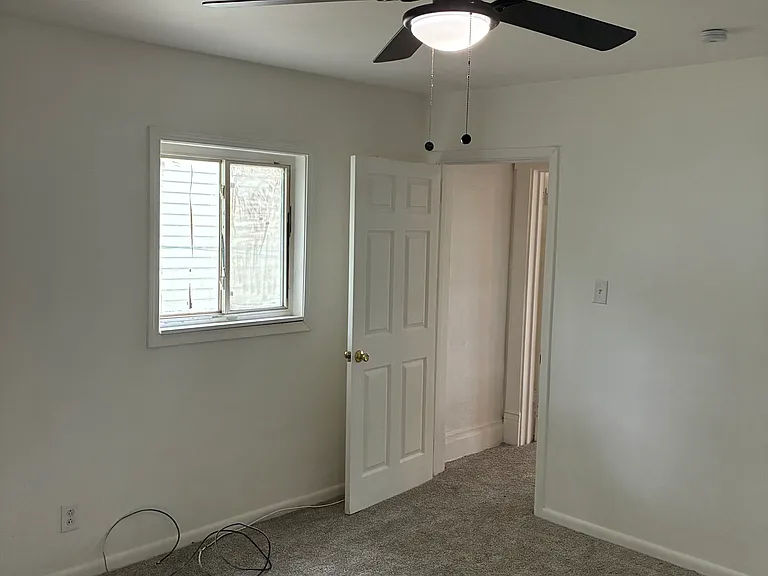 233 Marion St — Photo 11