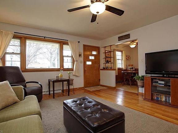 5th image of 106 Filmore Ave