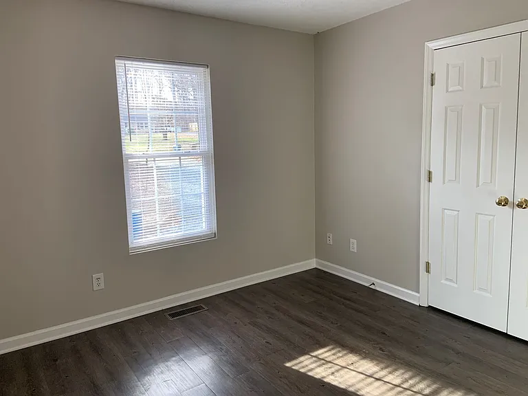 2443 Watkins Grove Point — Photo 9