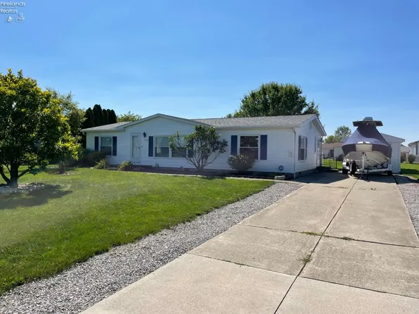 172 Spring Crest Dr, Lakeside Marblehead, OH 43440