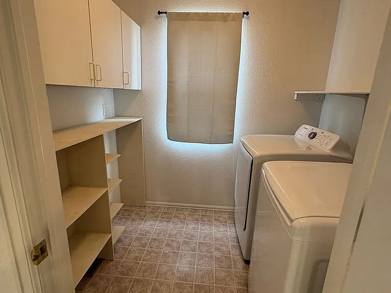 5050 Rill Valley Way — Photo 12