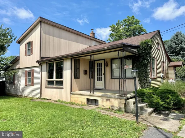 1909 Leslie Ave, Lebanon, PA 17042