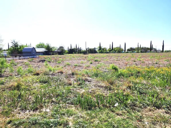 81 Harris Dr #1, Del Rio, TX 78840