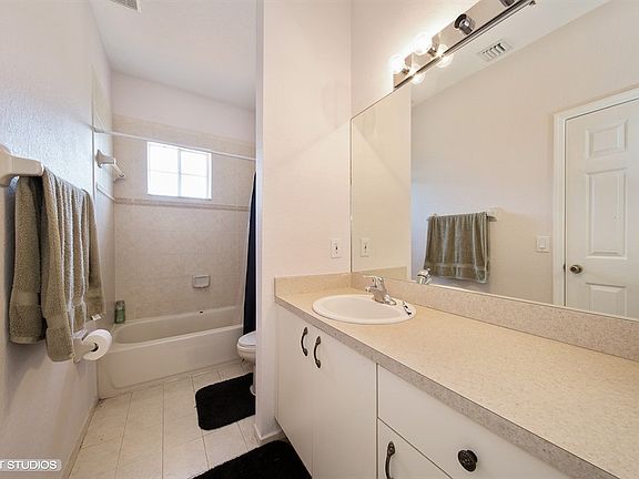 5th image of 10707 Santa Monica Pl