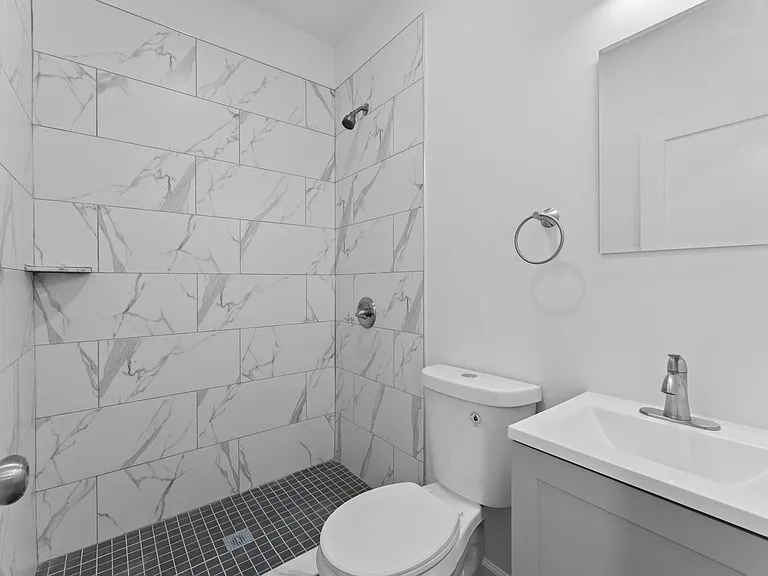 2600 S 7th St #2F — Photo 24